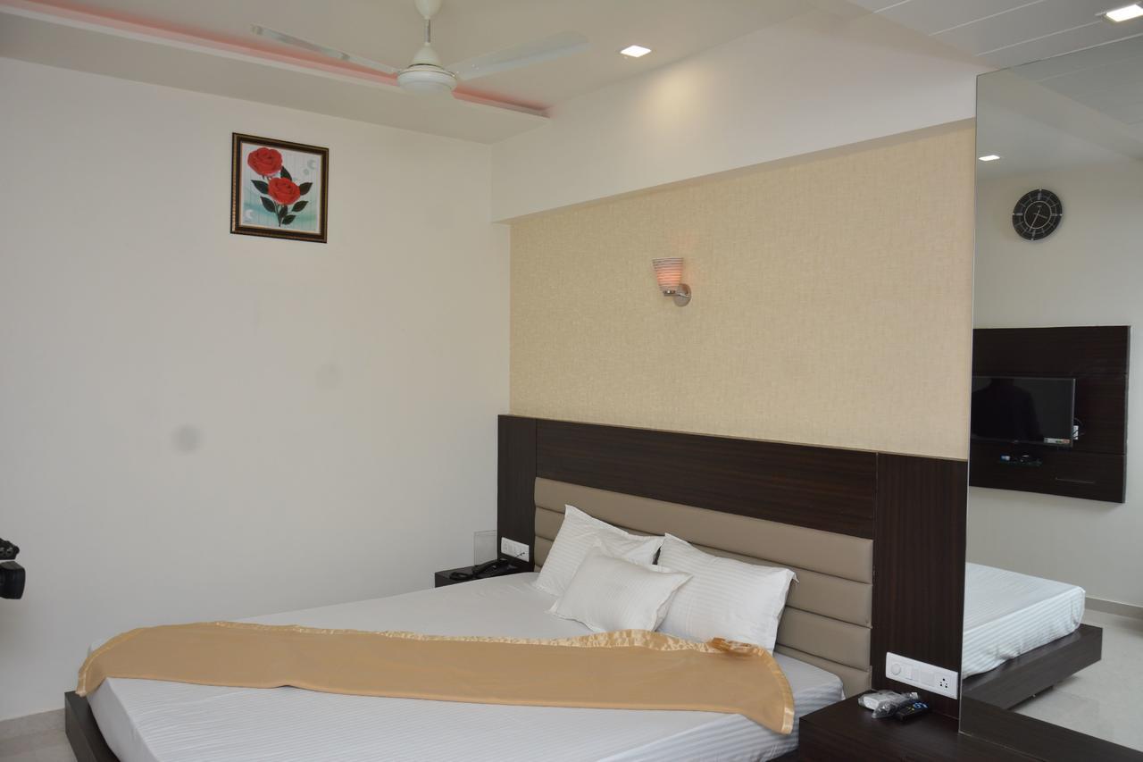 Hotel Darshan Rājula 外观 照片
